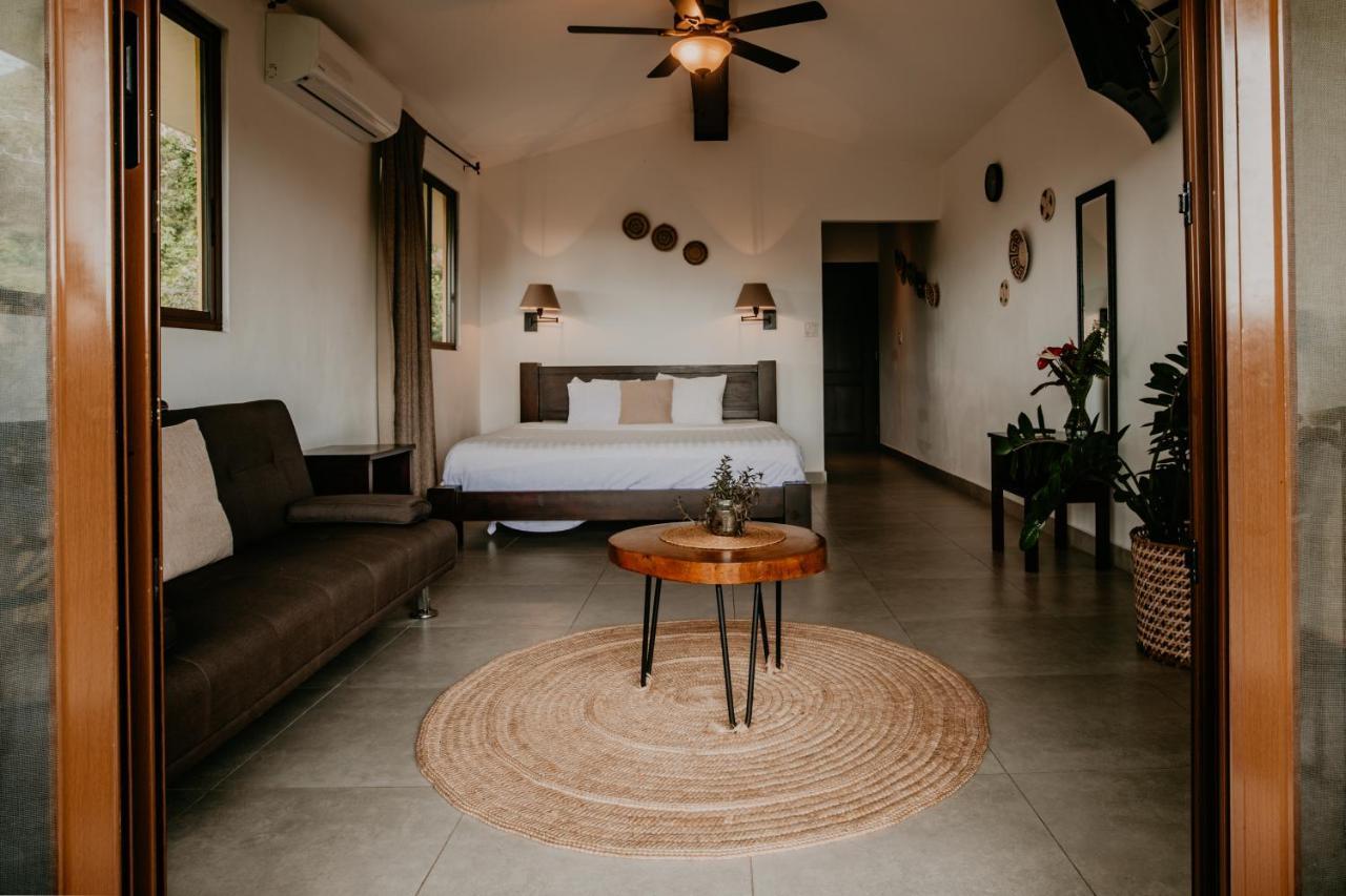 The Golden Frog Inn El Valle de Anton المظهر الخارجي الصورة