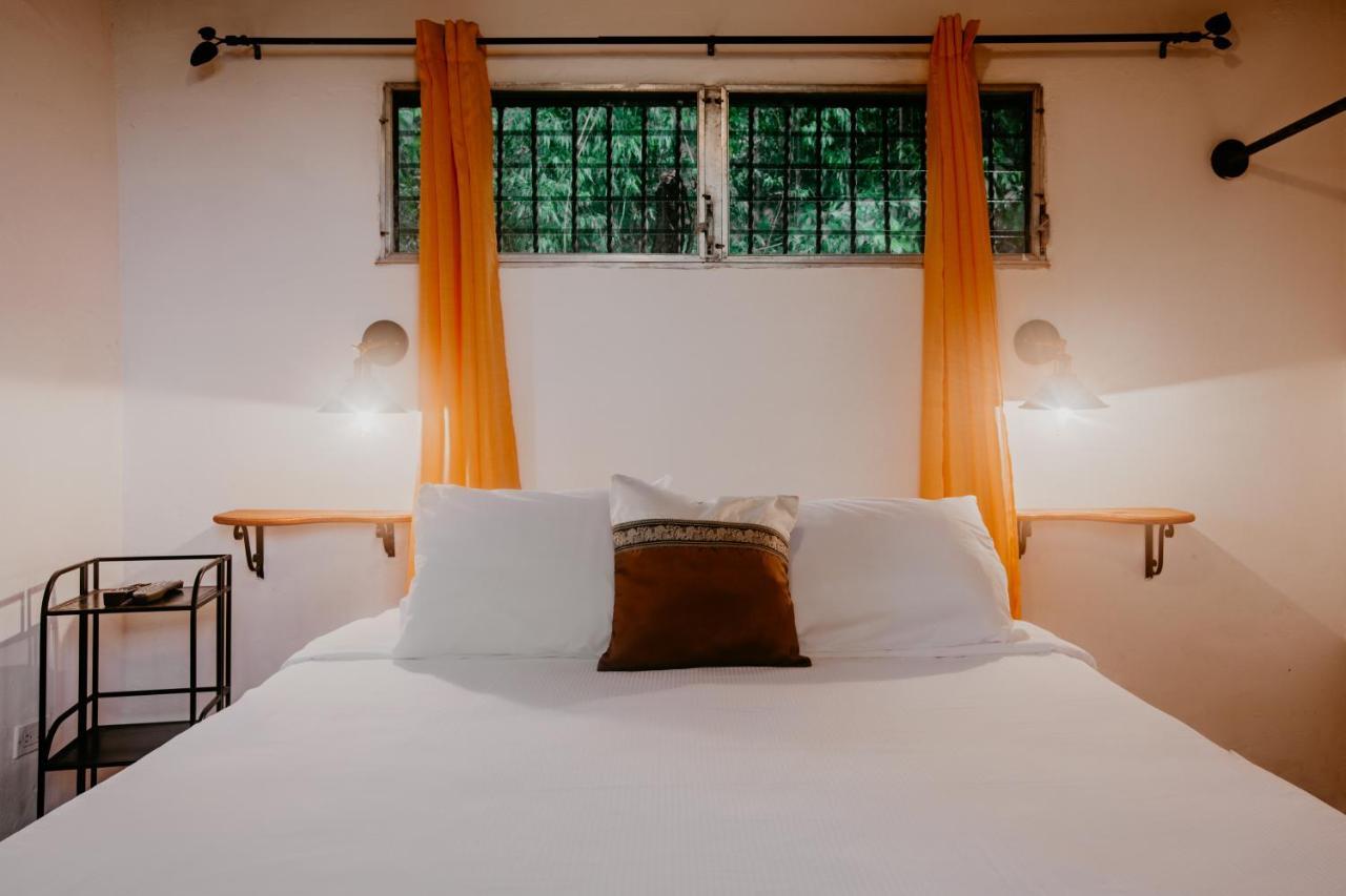 The Golden Frog Inn El Valle de Anton المظهر الخارجي الصورة