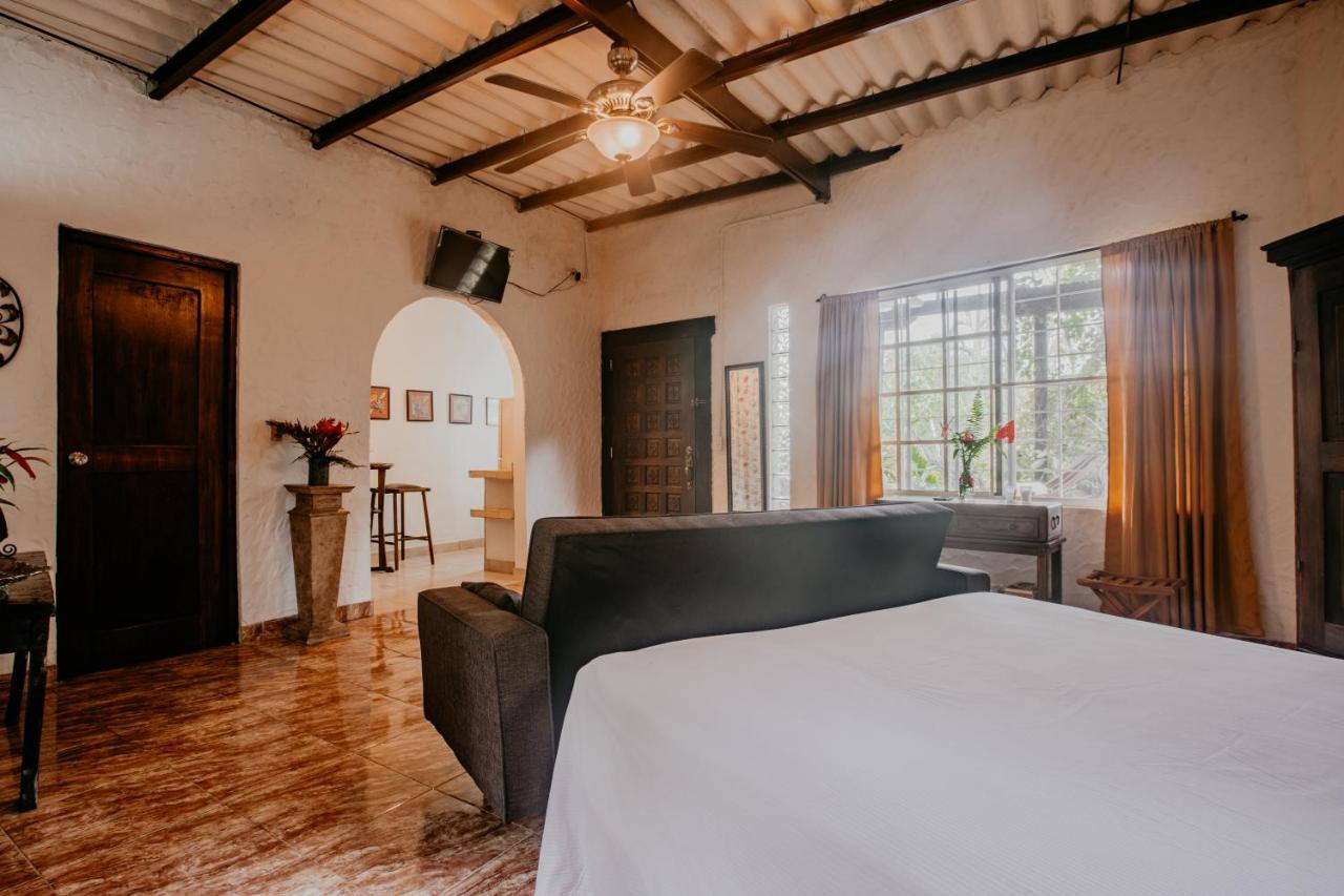 The Golden Frog Inn El Valle de Anton المظهر الخارجي الصورة
