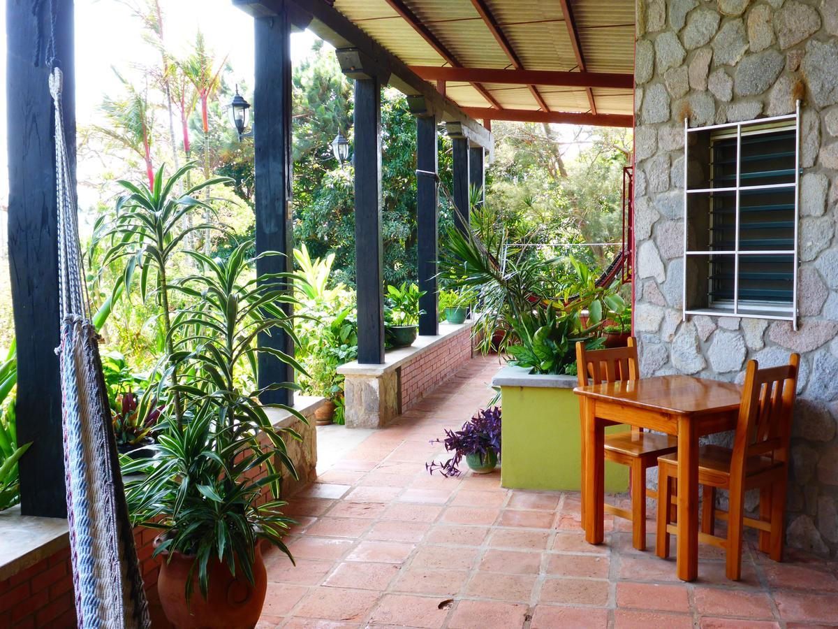 The Golden Frog Inn El Valle de Anton المظهر الخارجي الصورة