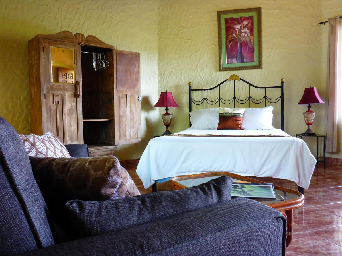 The Golden Frog Inn El Valle de Anton المظهر الخارجي الصورة